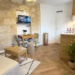 아파트 Grand Chai - Elegant Nest Near Tram B 탈렌체