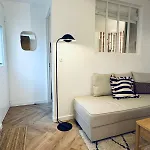 Grand Chai - Elegant Nest Near Tram B 아파트 탈렌체