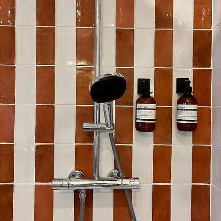 公寓 Grand Chai - Elegant Nest Near Tram B 塔朗斯