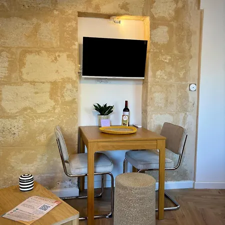 公寓 Grand Chai - Elegant Nest Near Tram B